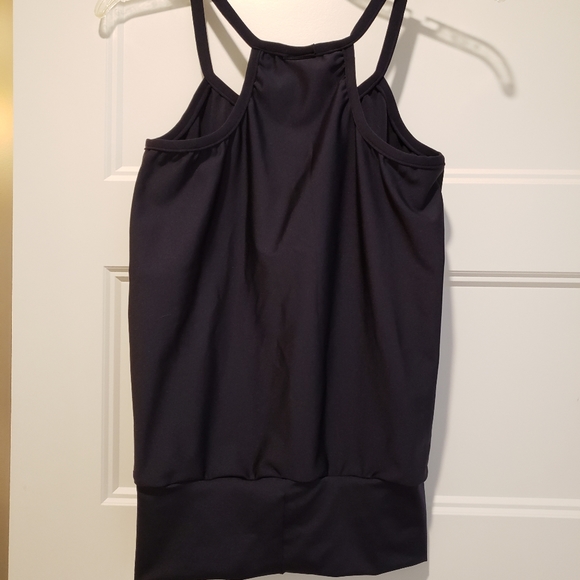 Workout tank - Picture 2 of 3